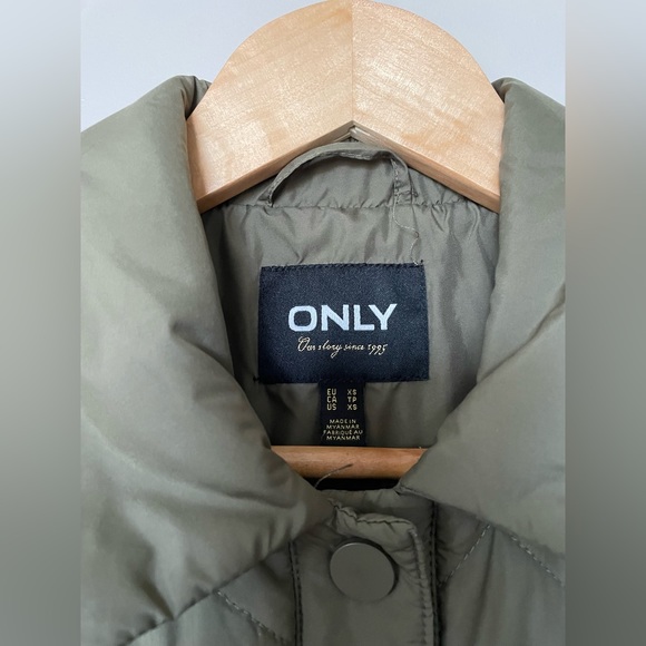 ONLY Long Green Quilted Jacket - Picture 2 of 2